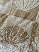 Load image into Gallery viewer, ShellCheck Plush Throw - Sand + Tan