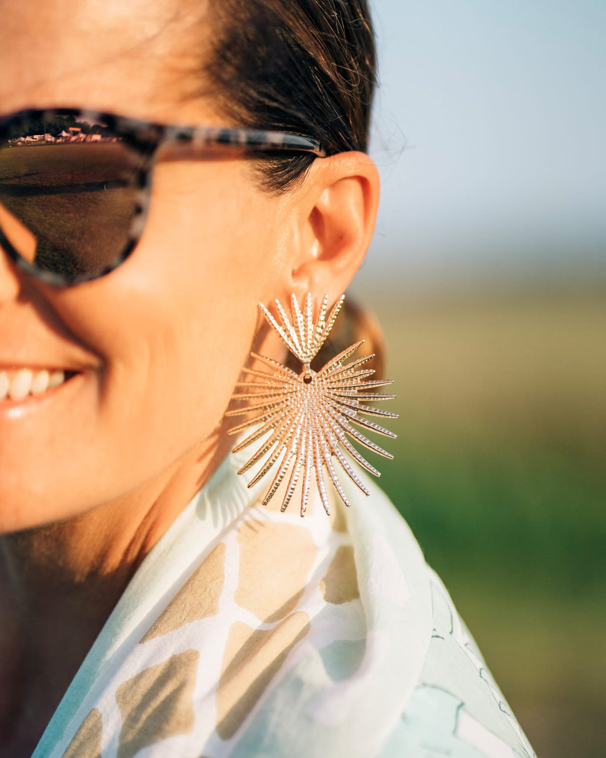 Palm Earrings / 2 Colors